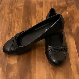 Wear Ever 10M Women’s Black Shoes